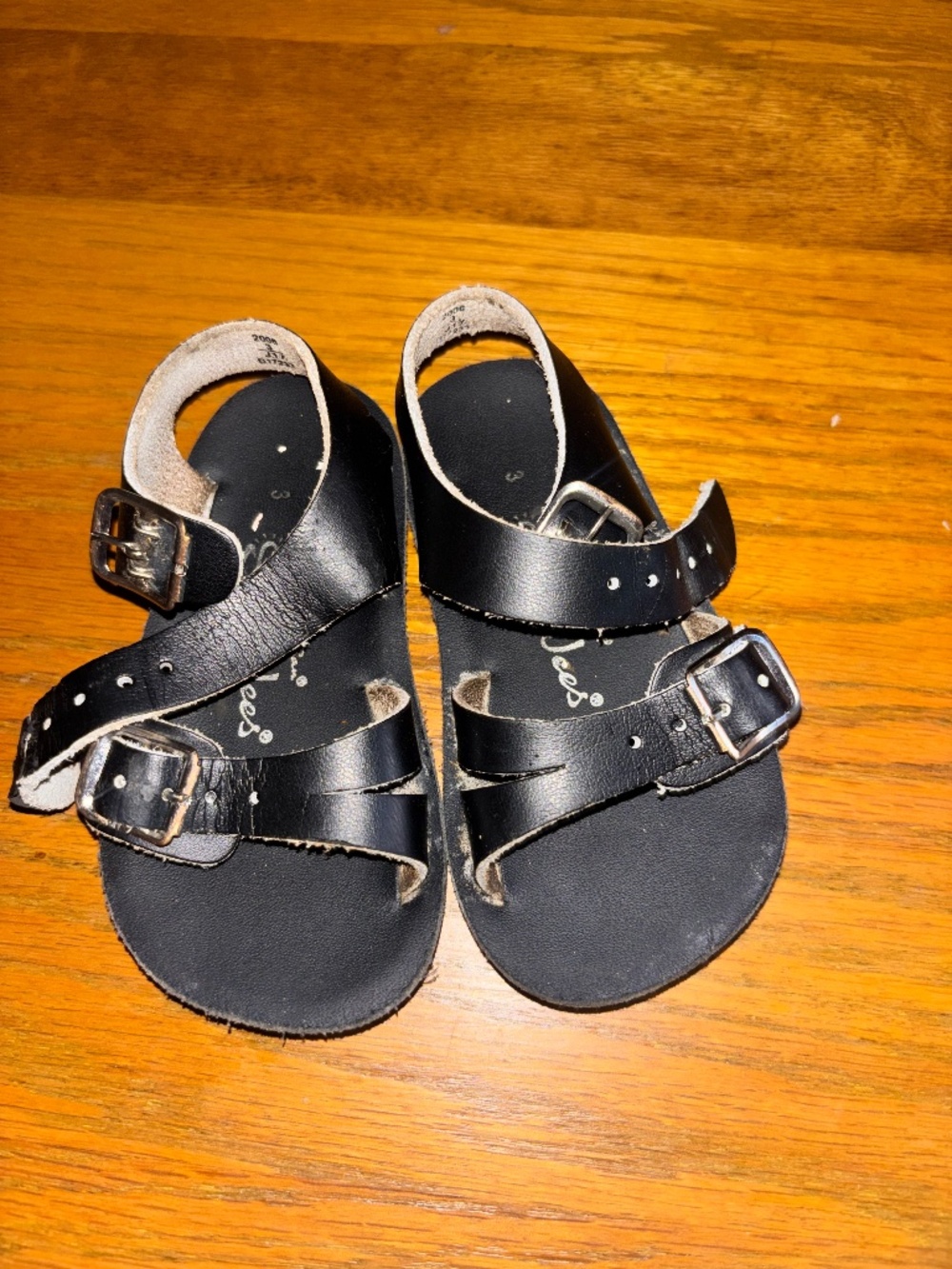 Salt Water Sandals by Hoy Sun-San Sea Wees Black Leather Sandals Sz 3